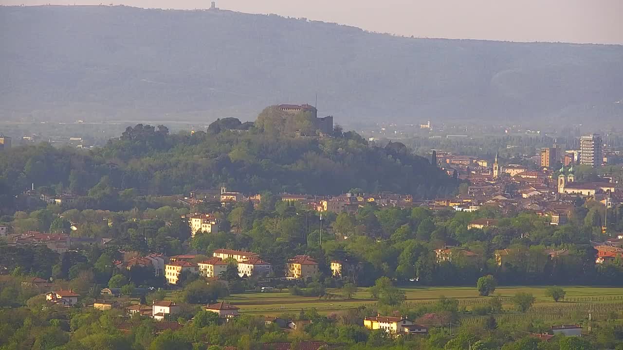 Brezmejna spletna kamera Nova Gorica in Gorica!