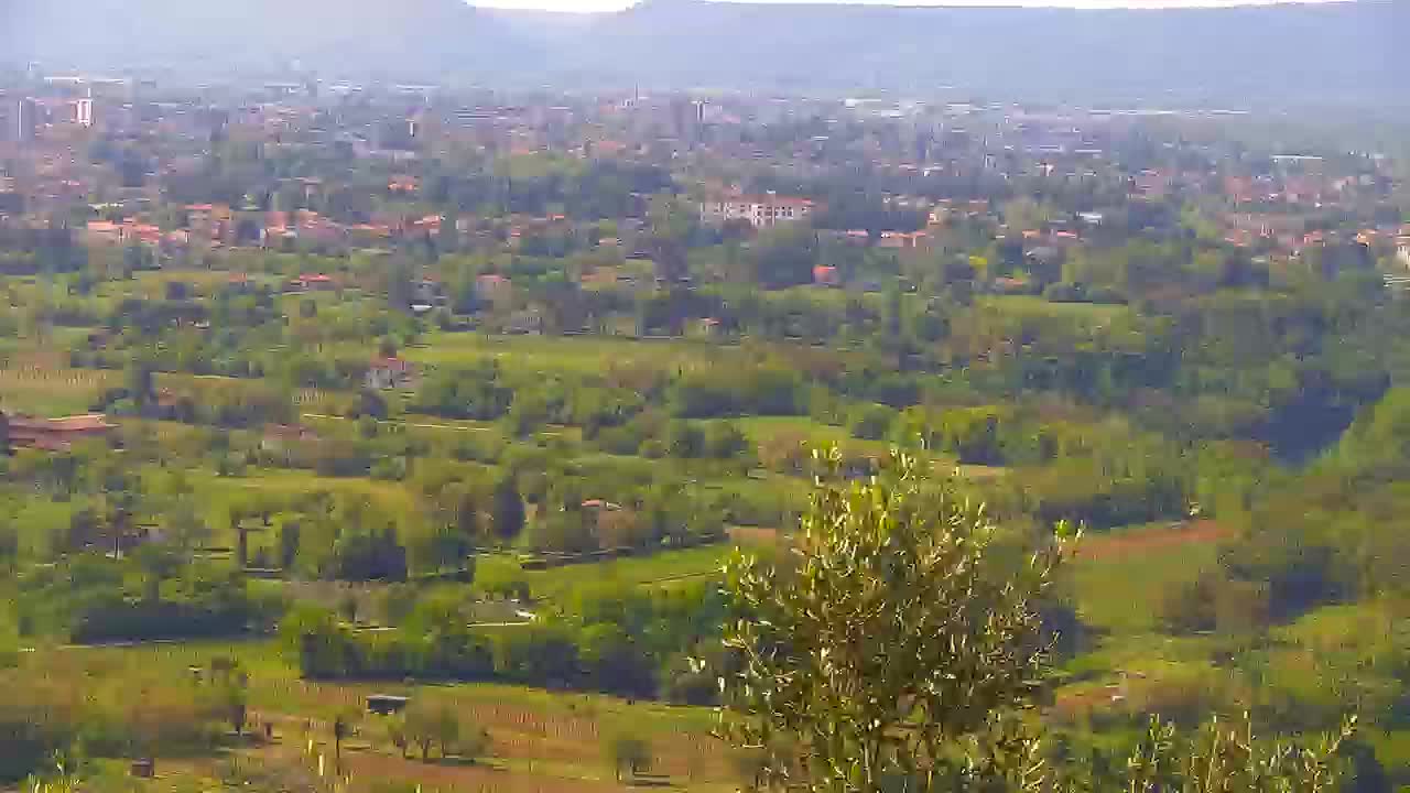 Otkrijte Beskrajnu Web Kameru Nova Gorica i Gorica!