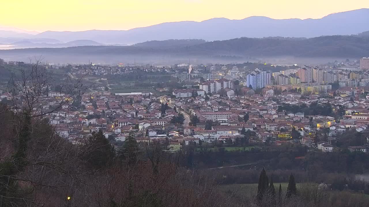 Borderless webcam of Nova Gorica and Gorizia