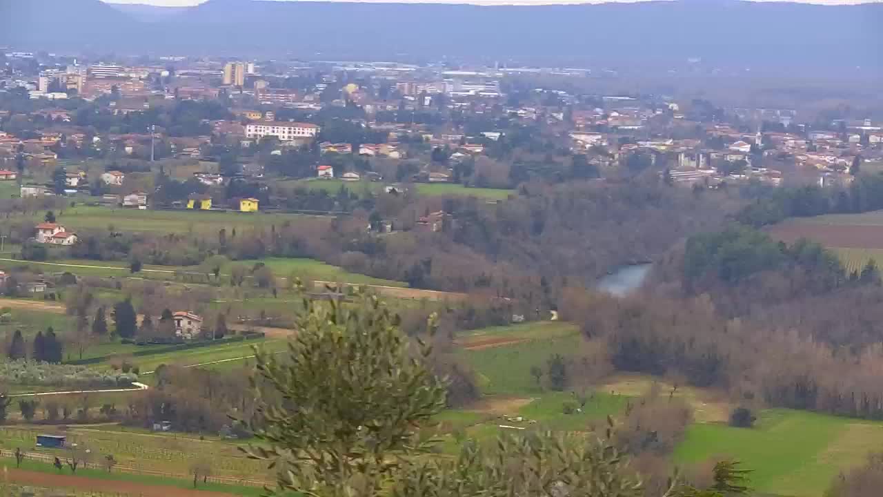 Brezmejna spletna kamera Nova Gorica in Gorica!