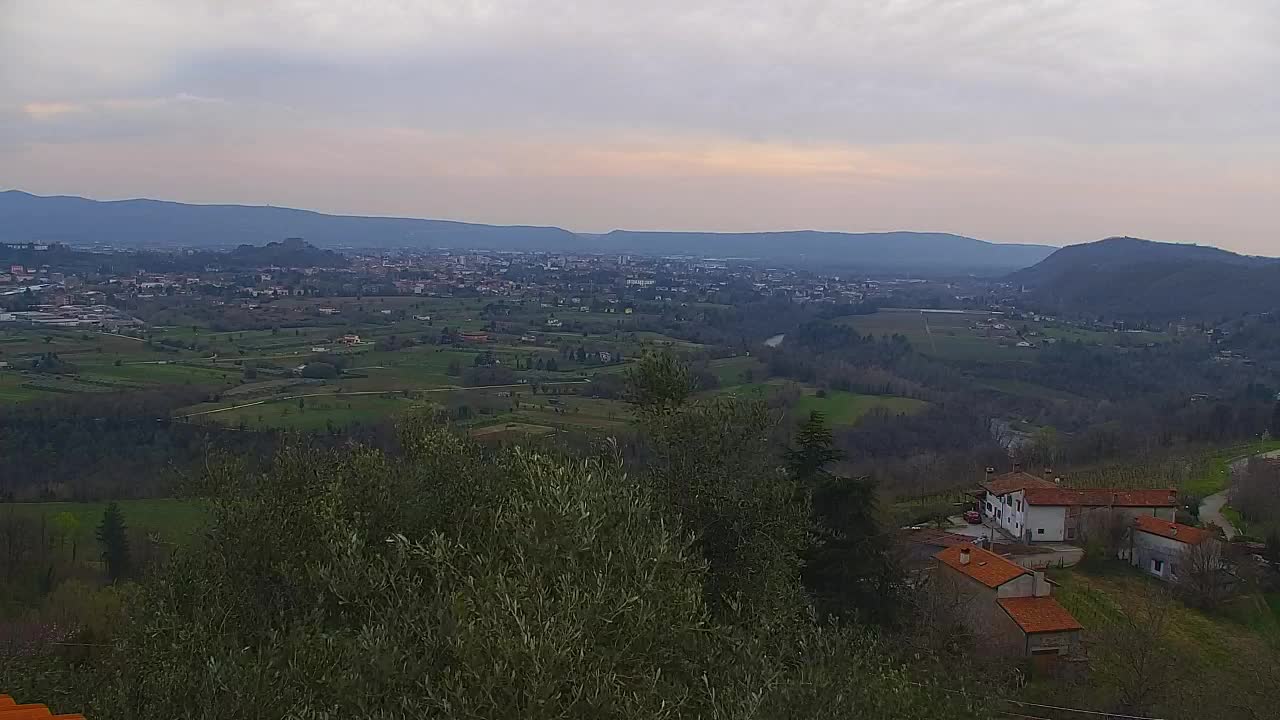 Borderless webcam of Nova Gorica and Gorizia