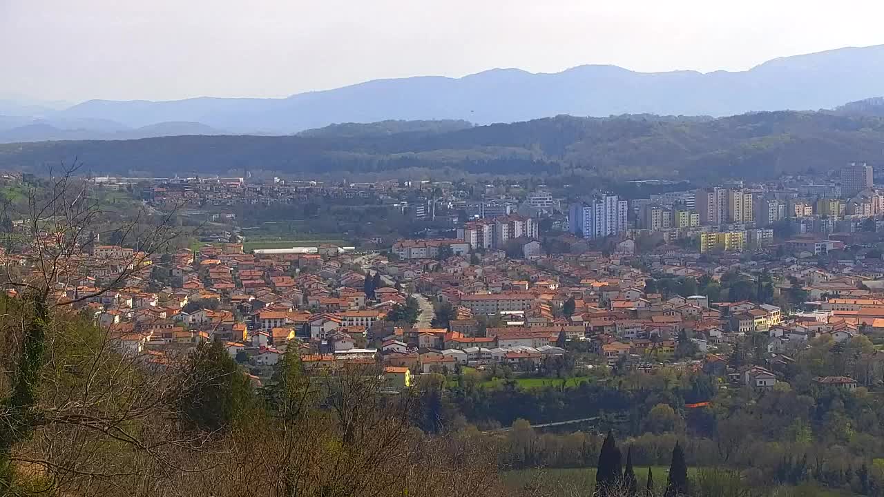 Brezmejna spletna kamera Nova Gorica in Gorica!
