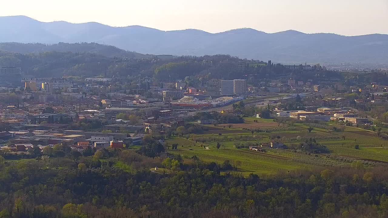 Borderless webcam of Nova Gorica and Gorizia