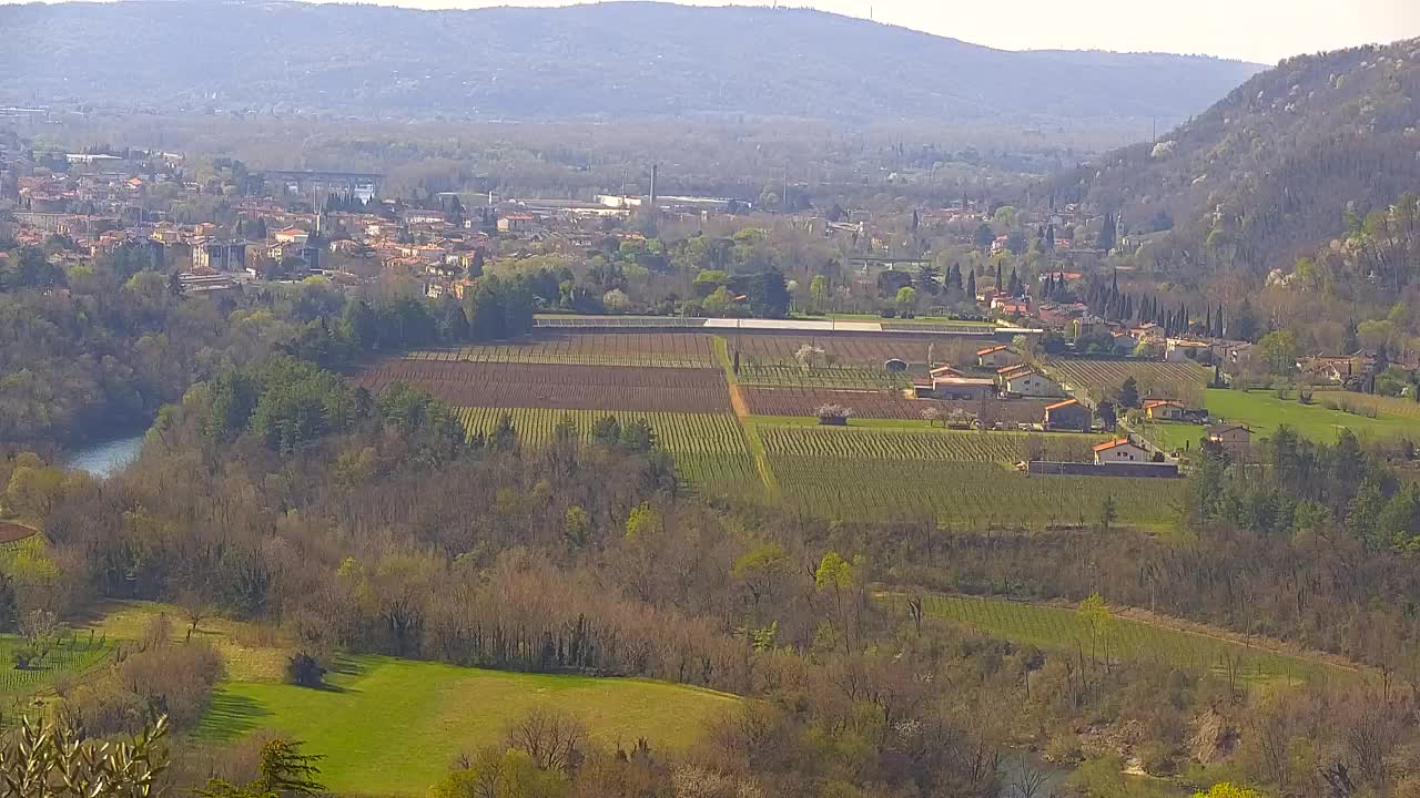 Brezmejna spletna kamera Nova Gorica in Gorica!