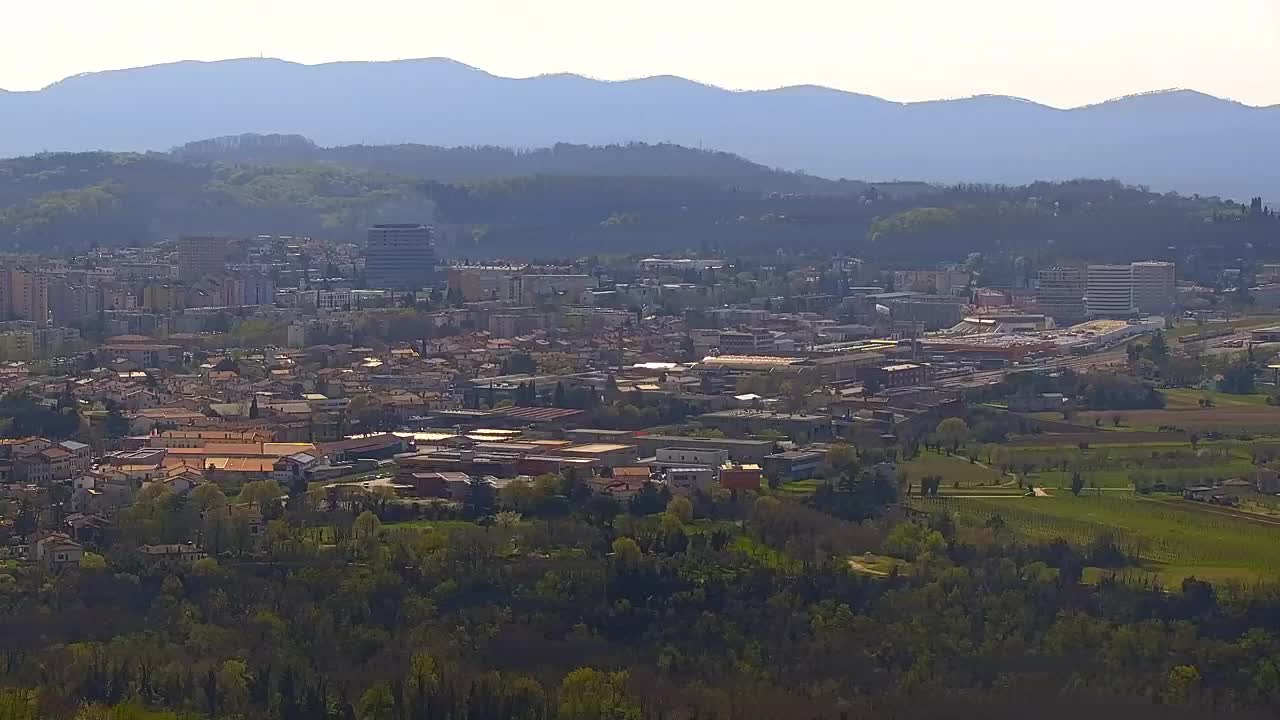 Otkrijte Beskrajnu Web Kameru Nova Gorica i Gorica!