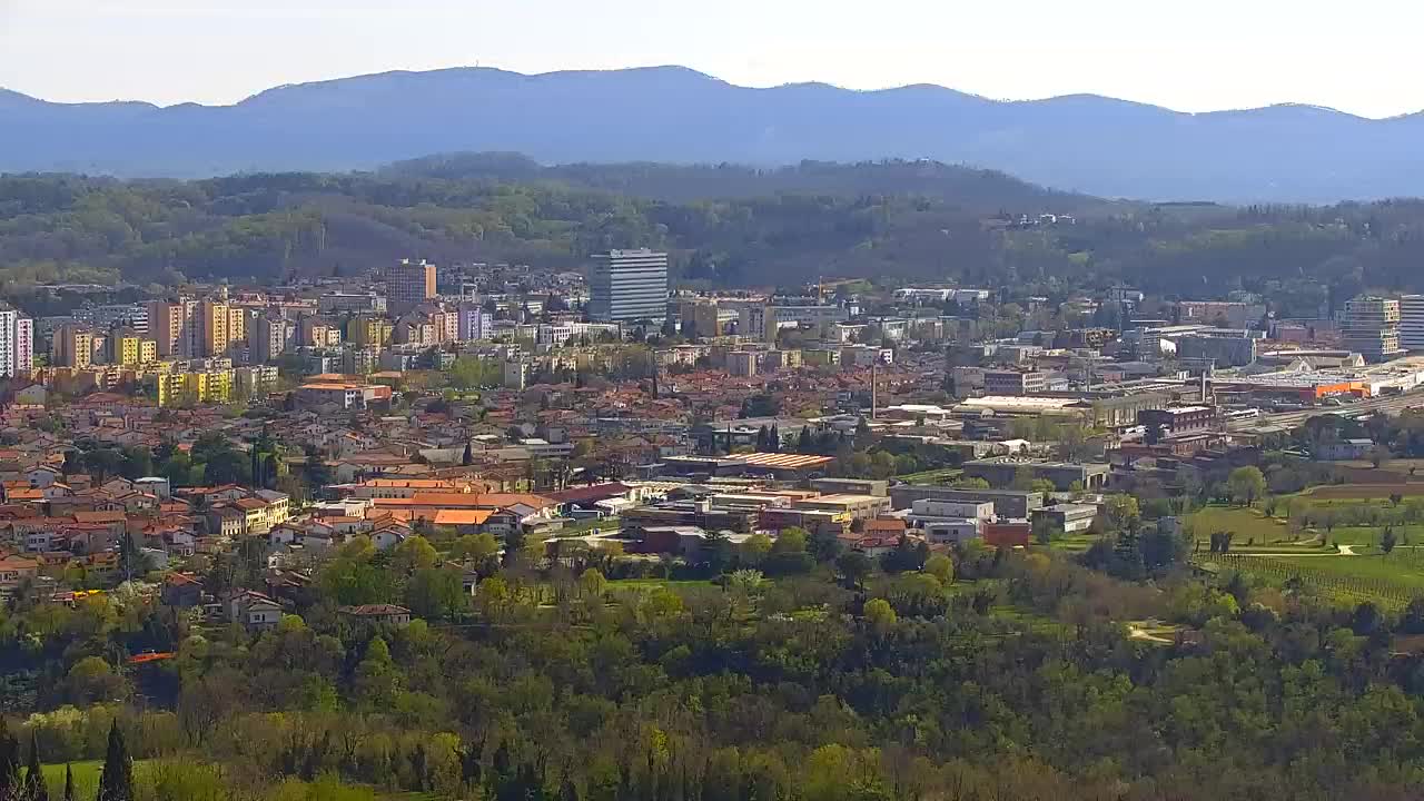Borderless webcam of Nova Gorica and Gorizia