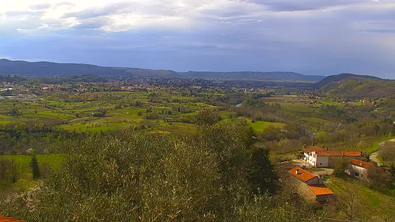Borderless webcam of Nova Gorica and Gorizia