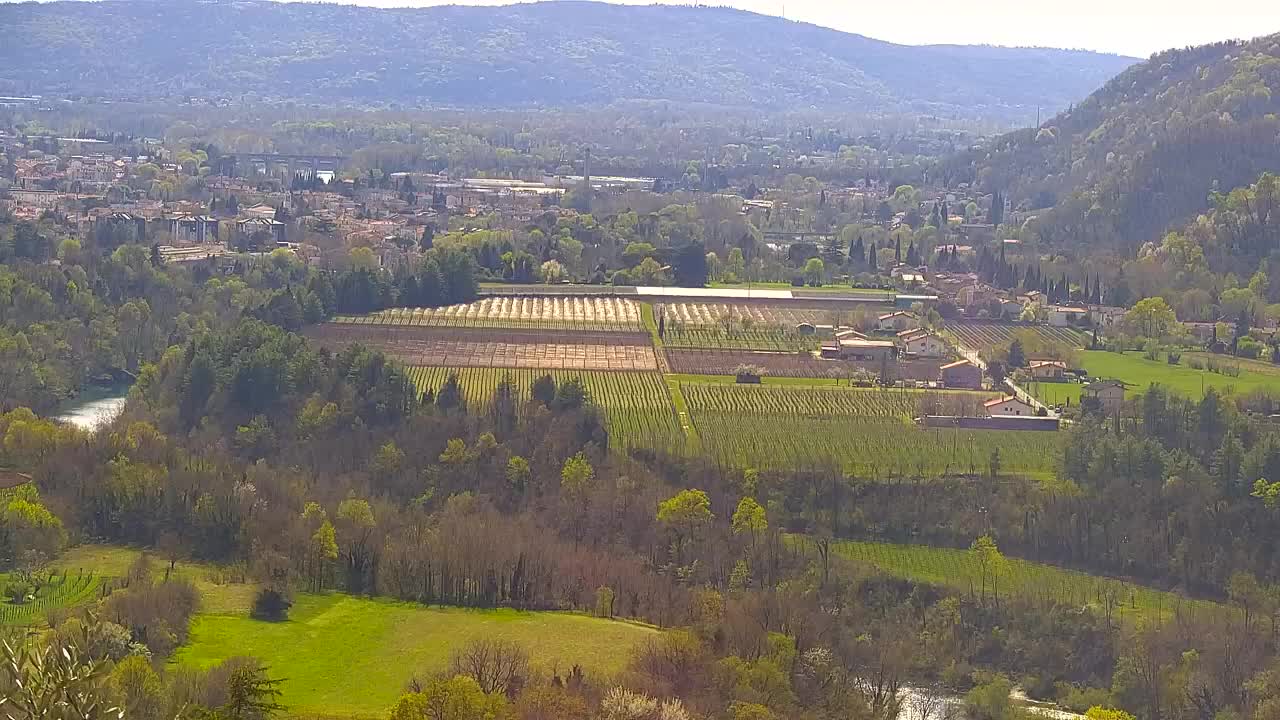 Otkrijte Beskrajnu Web Kameru Nova Gorica i Gorica!