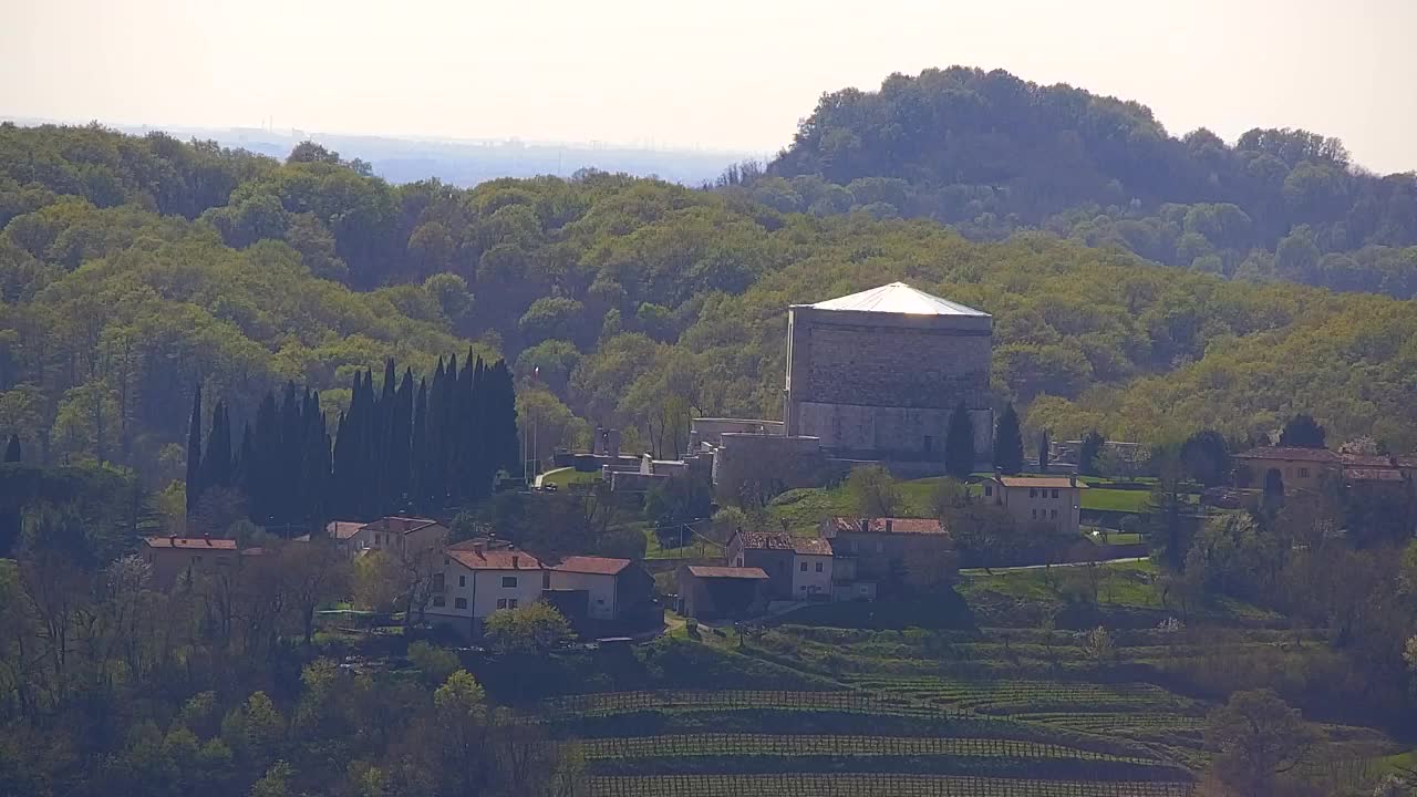 Scopri la Webcam Senza Confini tra Nova Gorica e Gorizia!