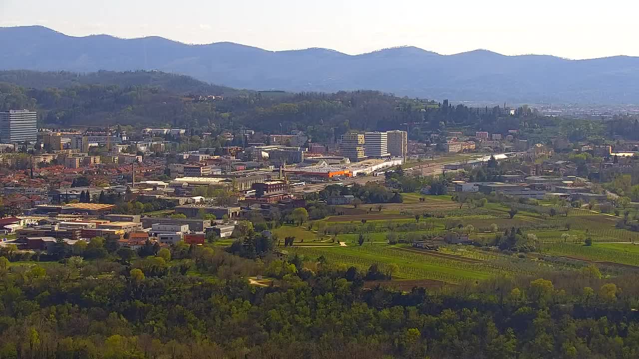 Borderless webcam of Nova Gorica and Gorizia