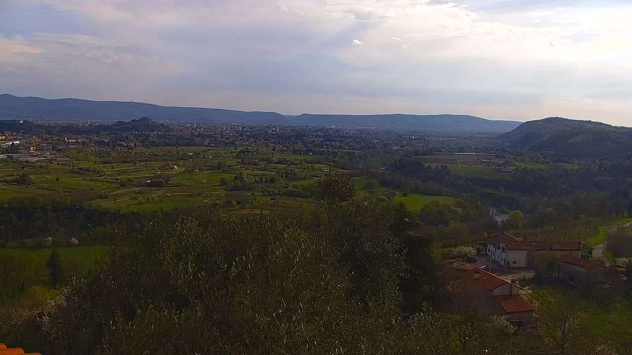 Borderless webcam of Nova Gorica and Gorizia