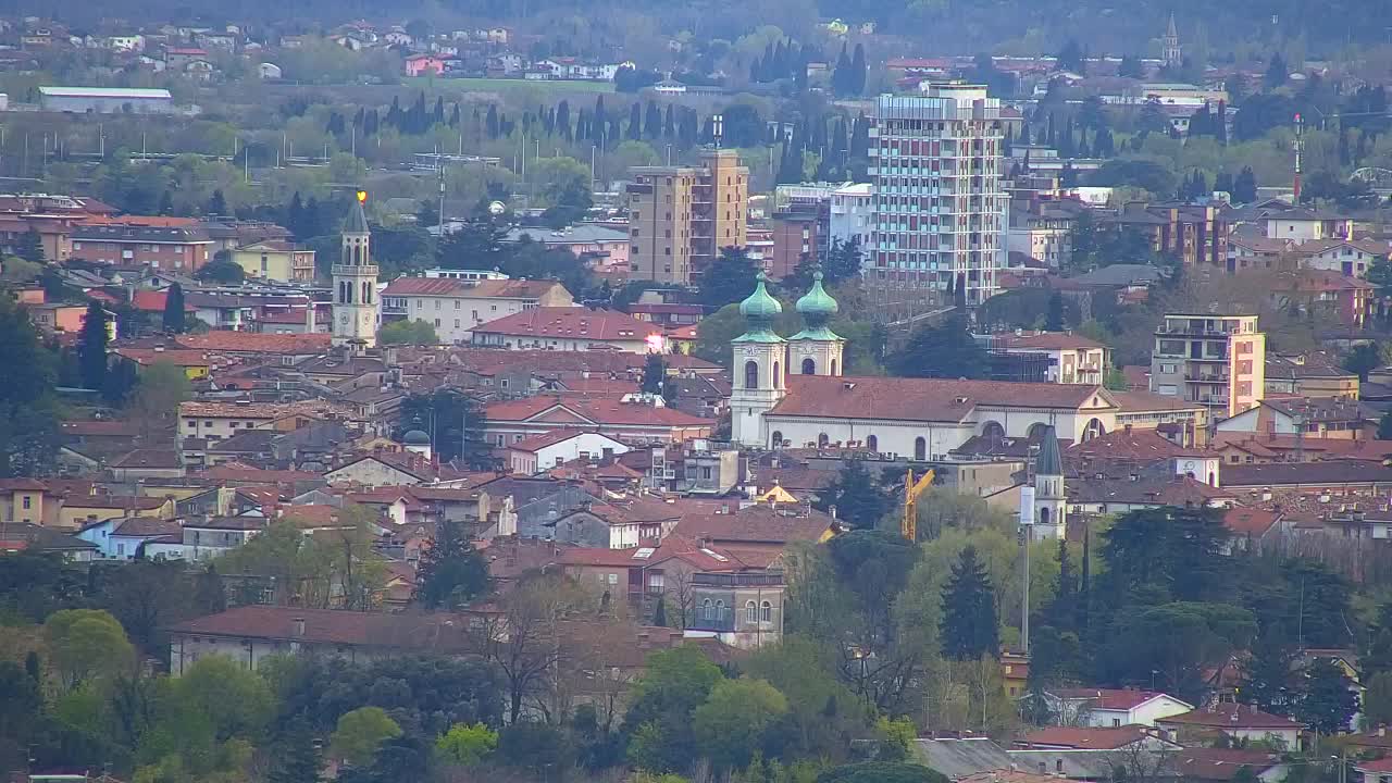 Brezmejna spletna kamera Nova Gorica in Gorica!