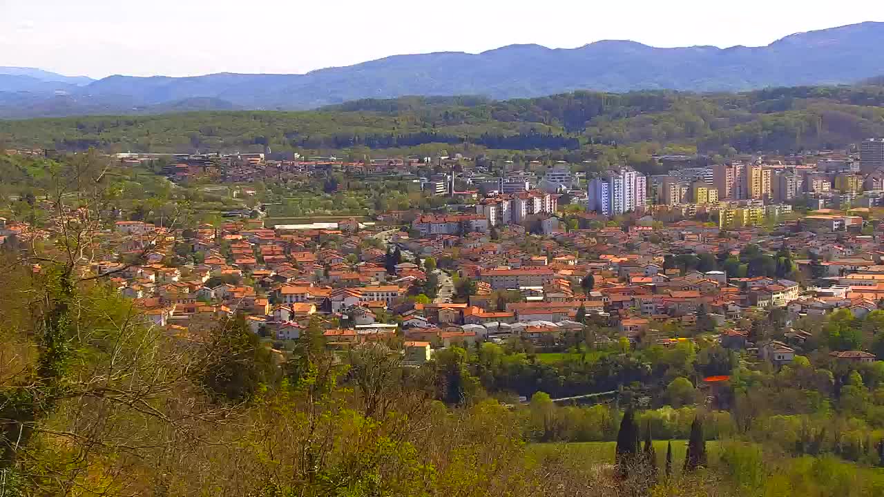 Brezmejna spletna kamera Nova Gorica in Gorica!