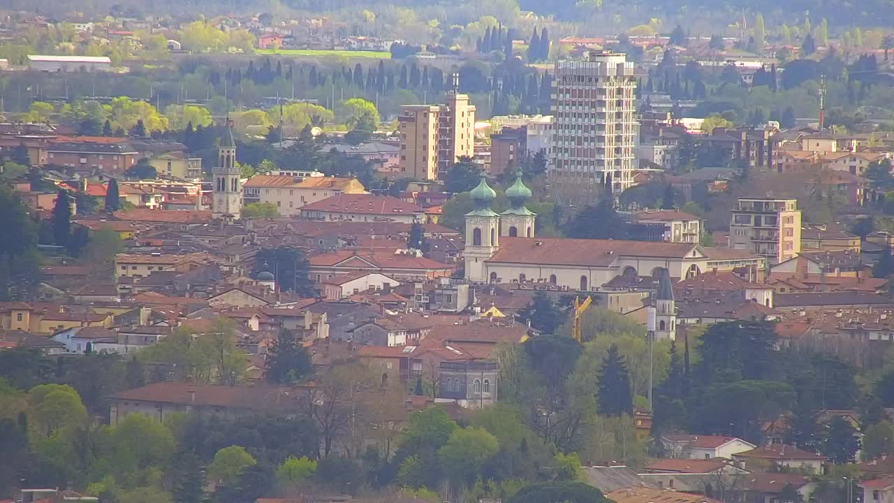 Brezmejna spletna kamera Nova Gorica in Gorica!