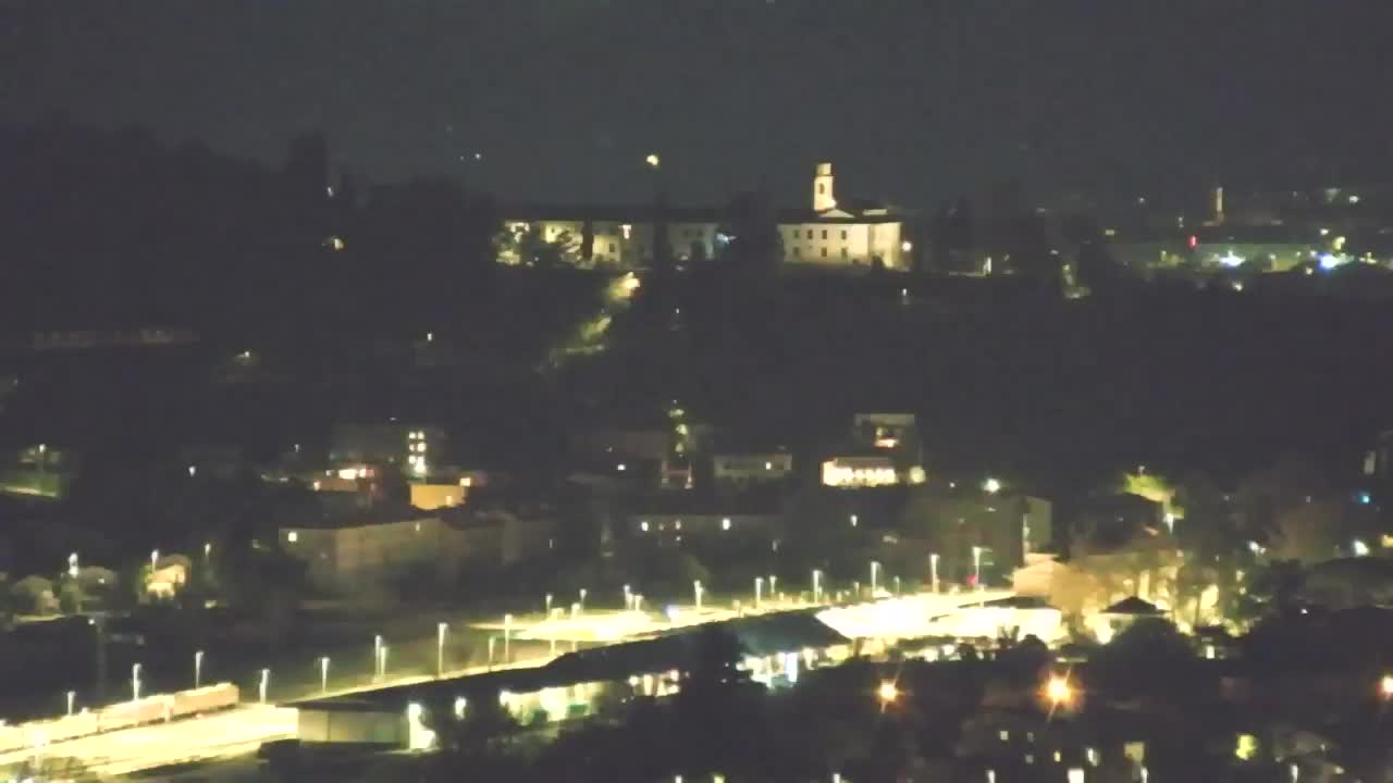 Brezmejna spletna kamera Nova Gorica in Gorica!