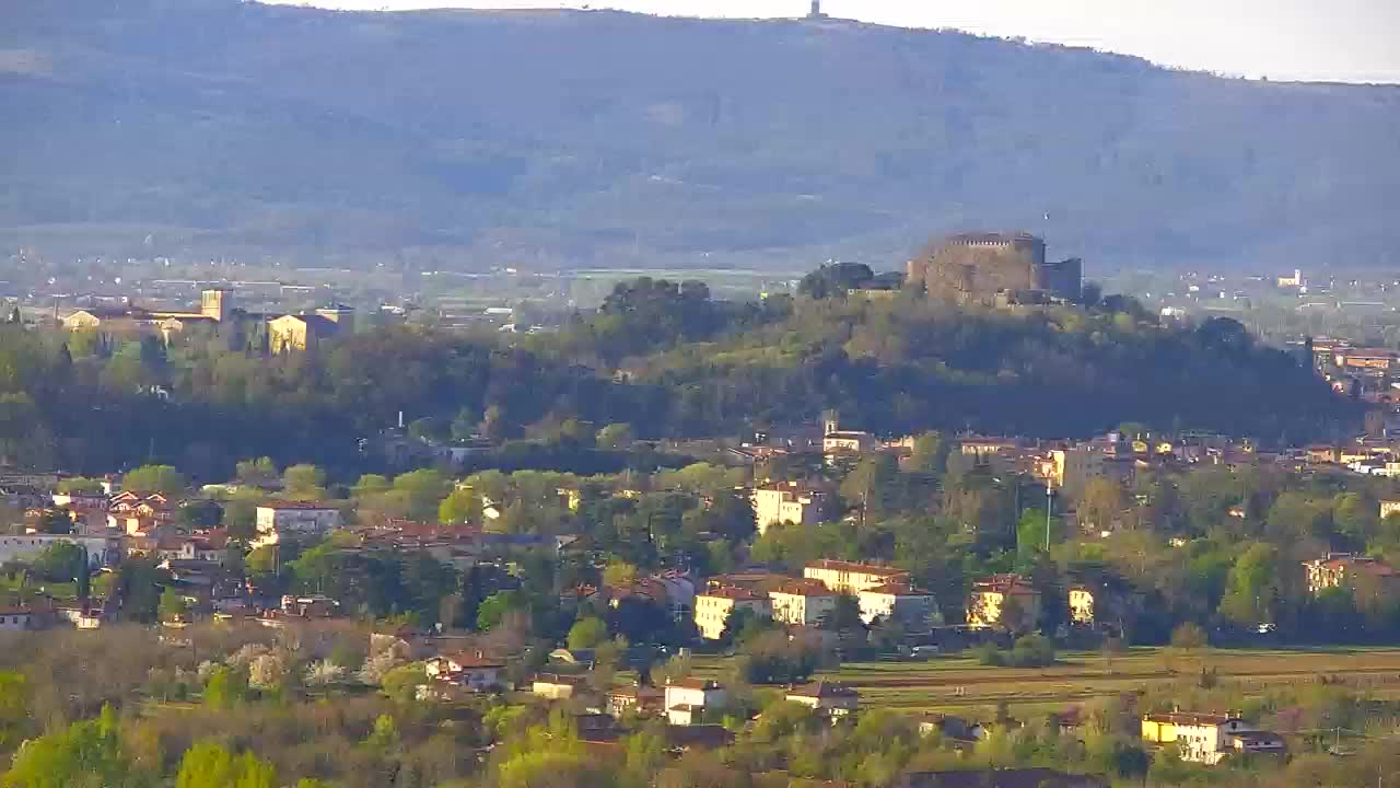 Otkrijte Beskrajnu Web Kameru Nova Gorica i Gorica!