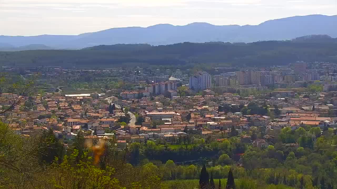 Brezmejna spletna kamera Nova Gorica in Gorica!