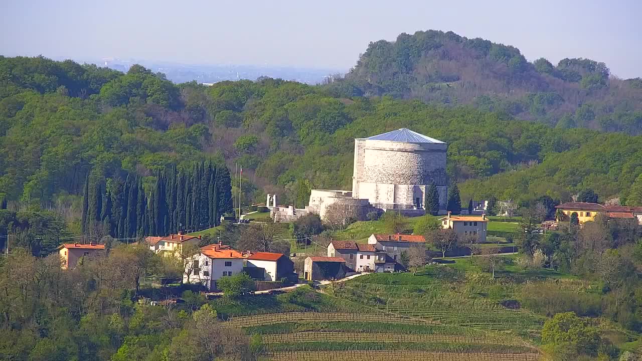 Borderless webcam of Nova Gorica and Gorizia