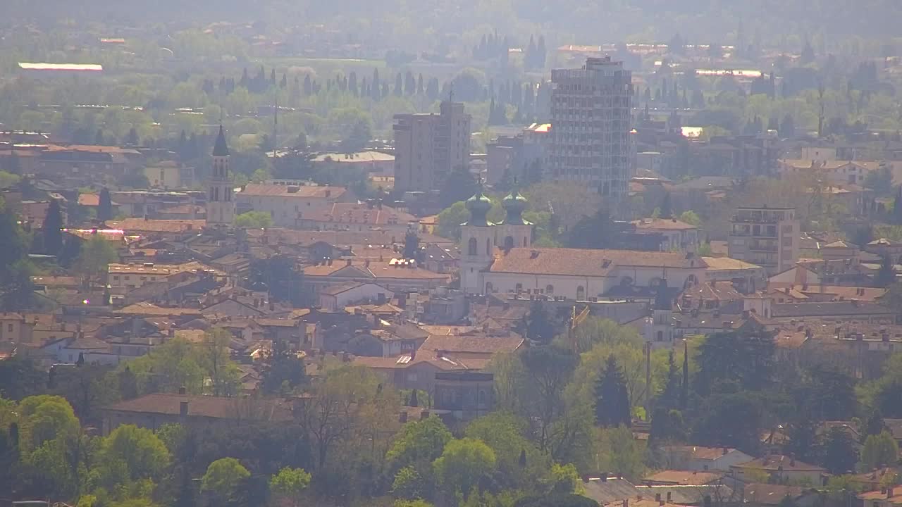 Brezmejna spletna kamera Nova Gorica in Gorica!
