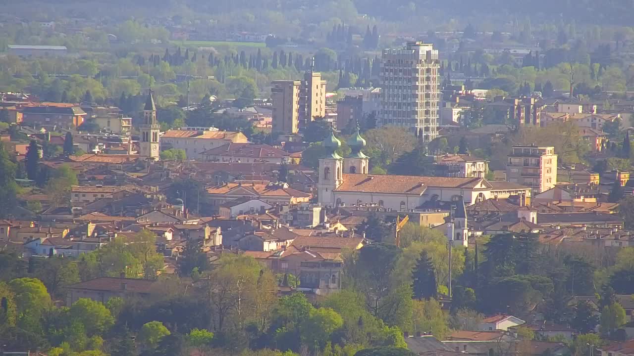 Otkrijte Beskrajnu Web Kameru Nova Gorica i Gorica!