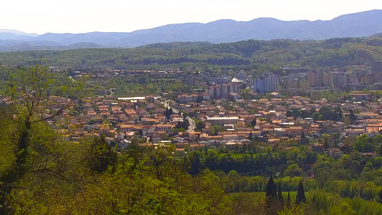 Brezmejna spletna kamera Nova Gorica in Gorica!