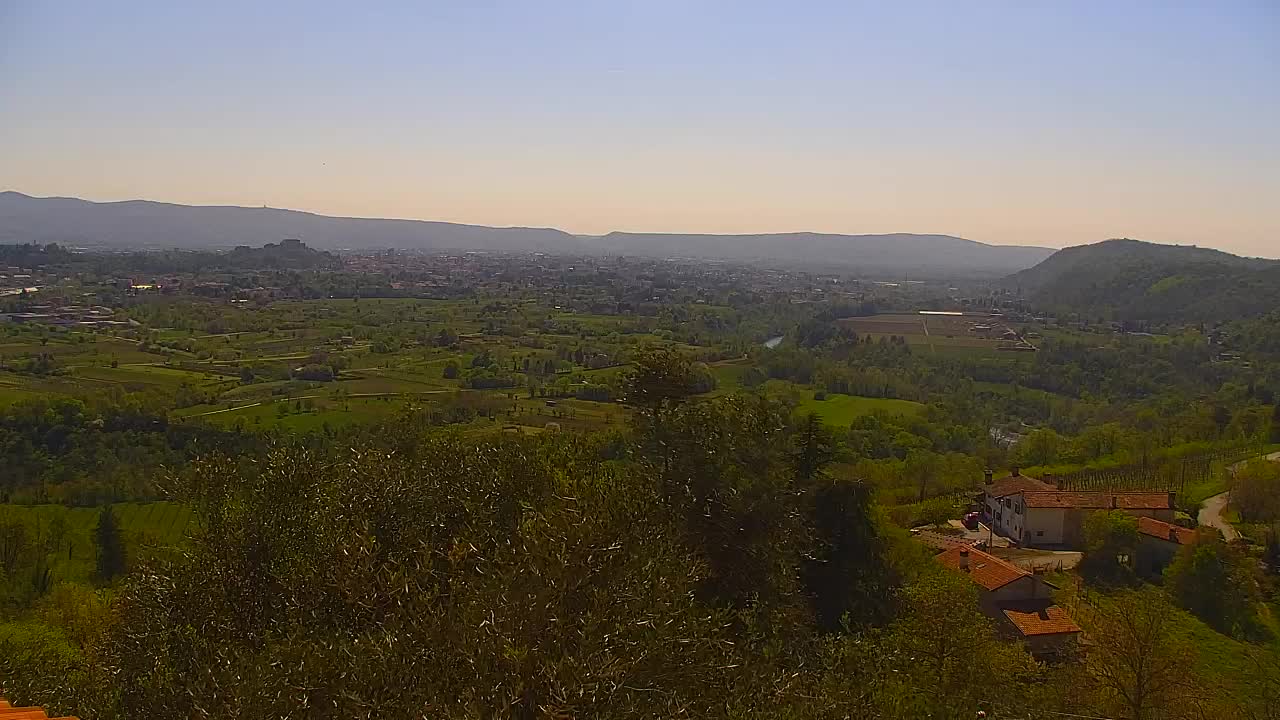 Borderless webcam of Nova Gorica and Gorizia