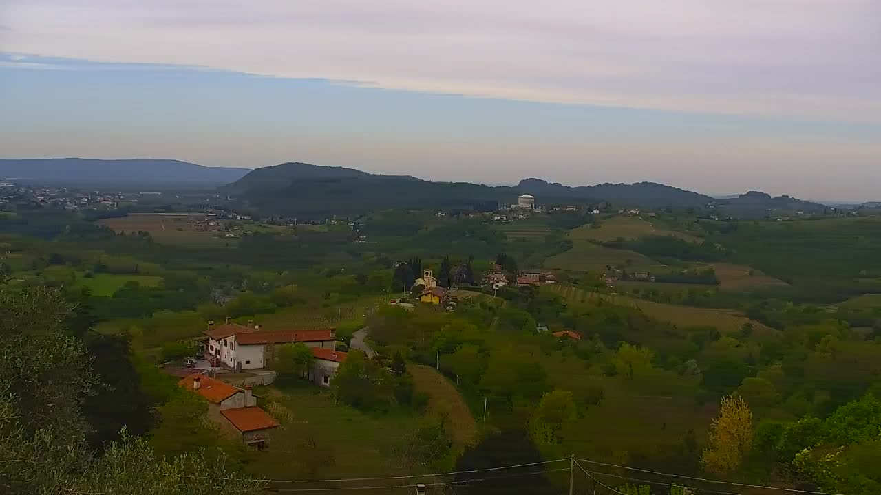 Otkrijte Beskrajnu Web Kameru Nova Gorica i Gorica!