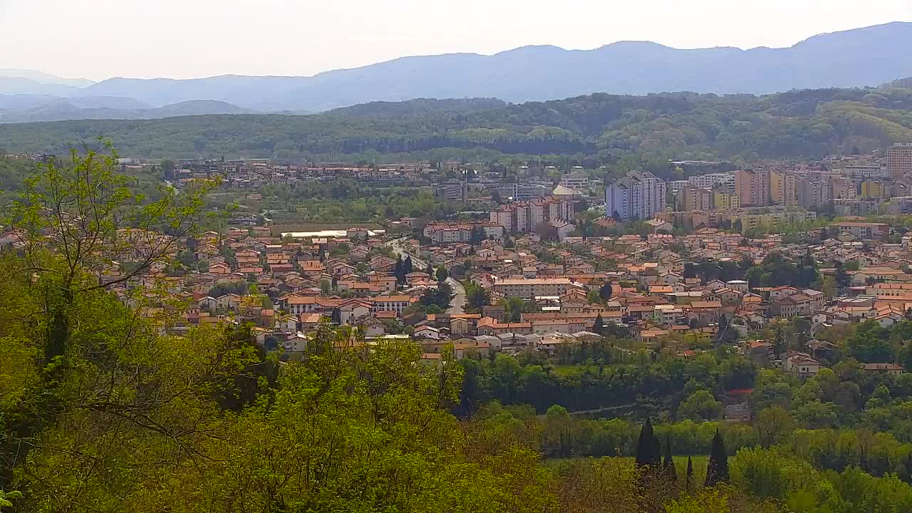 Otkrijte Beskrajnu Web Kameru Nova Gorica i Gorica!