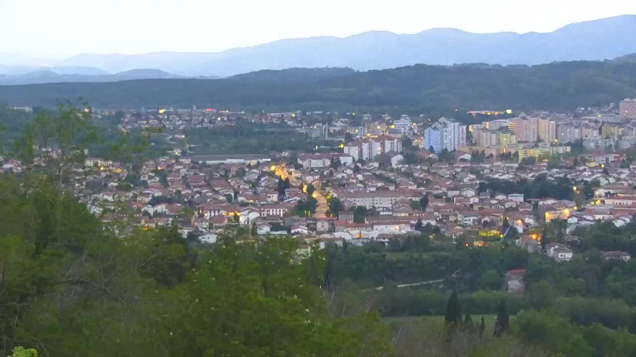 Brezmejna spletna kamera Nova Gorica in Gorica!