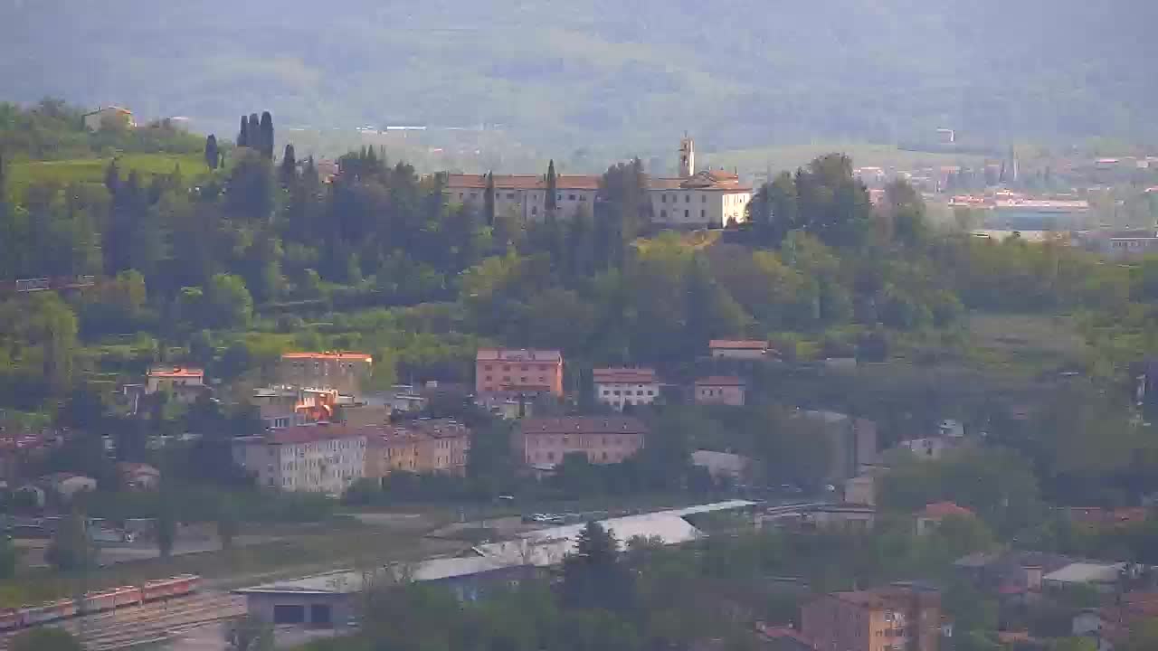 Otkrijte Beskrajnu Web Kameru Nova Gorica i Gorica!