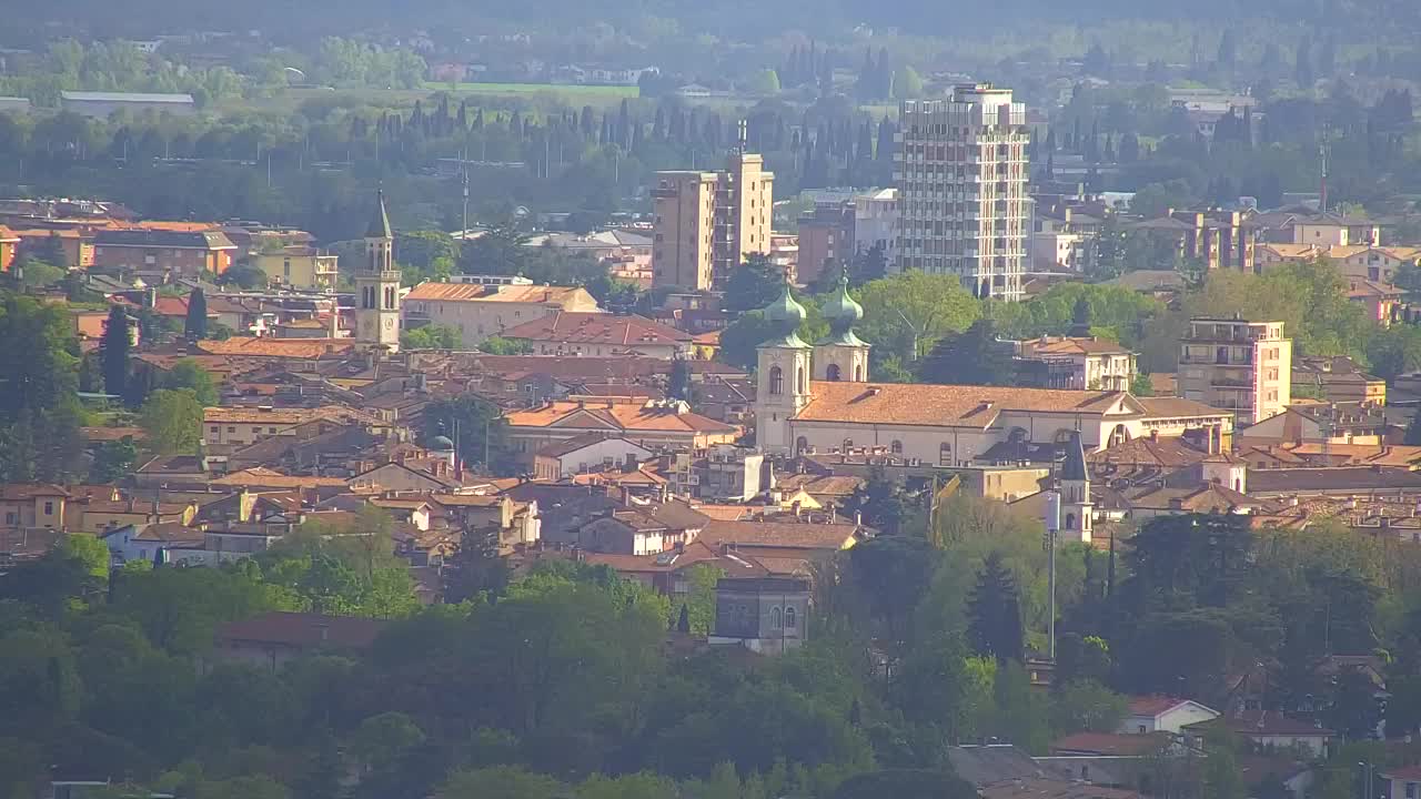 Otkrijte Beskrajnu Web Kameru Nova Gorica i Gorica!