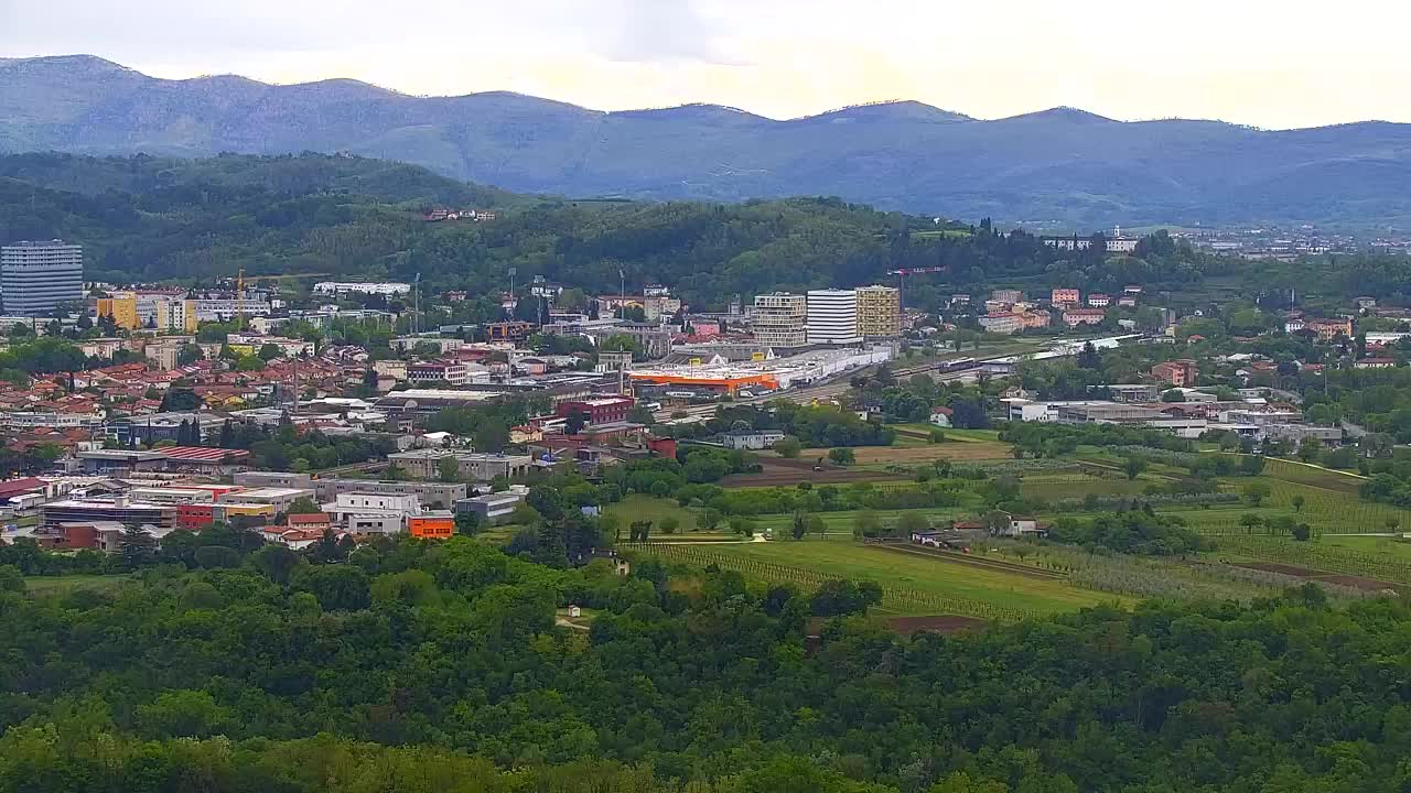 Borderless webcam of Nova Gorica and Gorizia