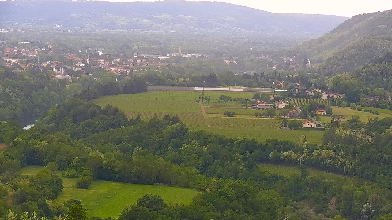 Brezmejna spletna kamera Nova Gorica in Gorica!