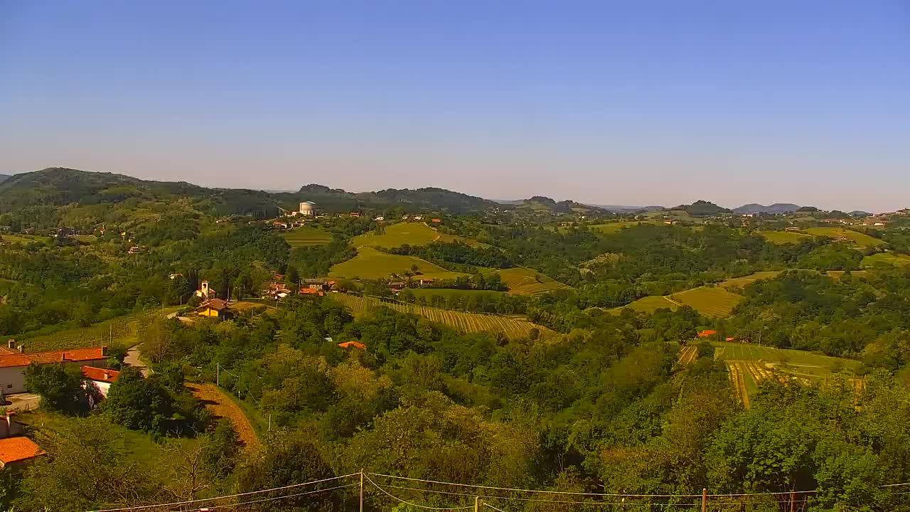 Brezmejna spletna kamera Nova Gorica in Gorica!