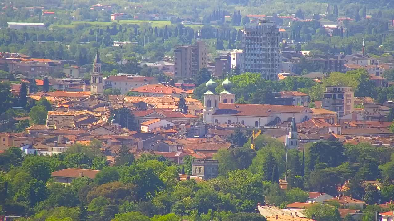 Otkrijte Beskrajnu Web Kameru Nova Gorica i Gorica!