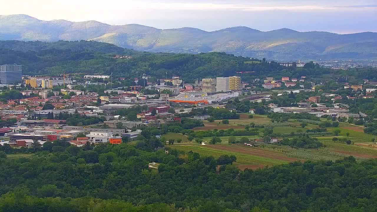 Borderless webcam of Nova Gorica and Gorizia