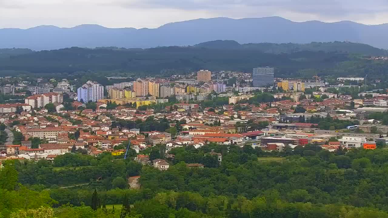 Otkrijte Beskrajnu Web Kameru Nova Gorica i Gorica!
