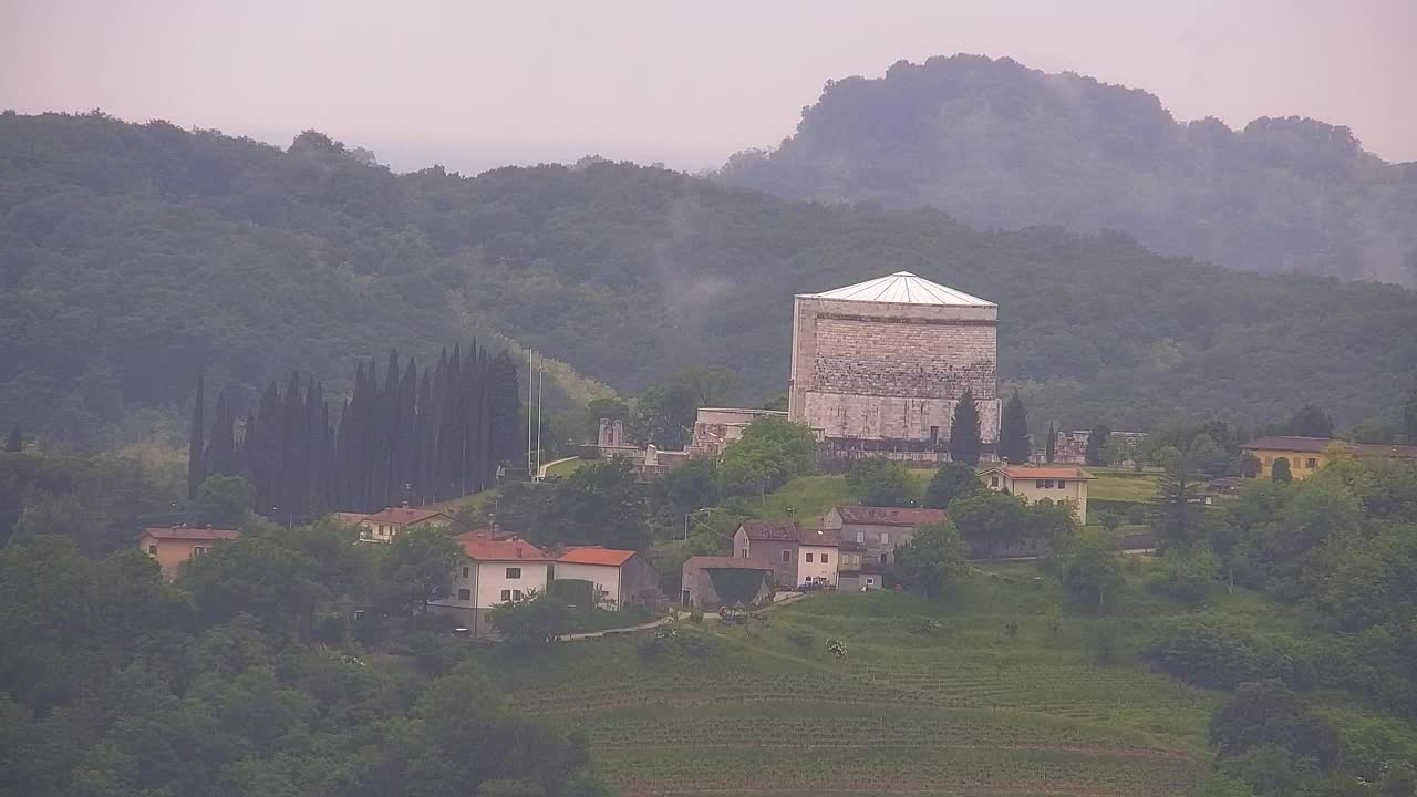 Otkrijte Beskrajnu Web Kameru Nova Gorica i Gorica!