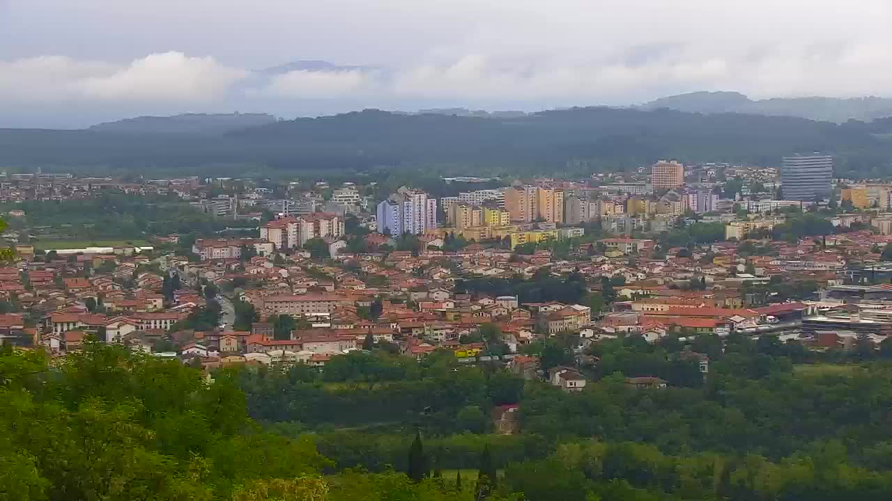 Otkrijte Beskrajnu Web Kameru Nova Gorica i Gorica!