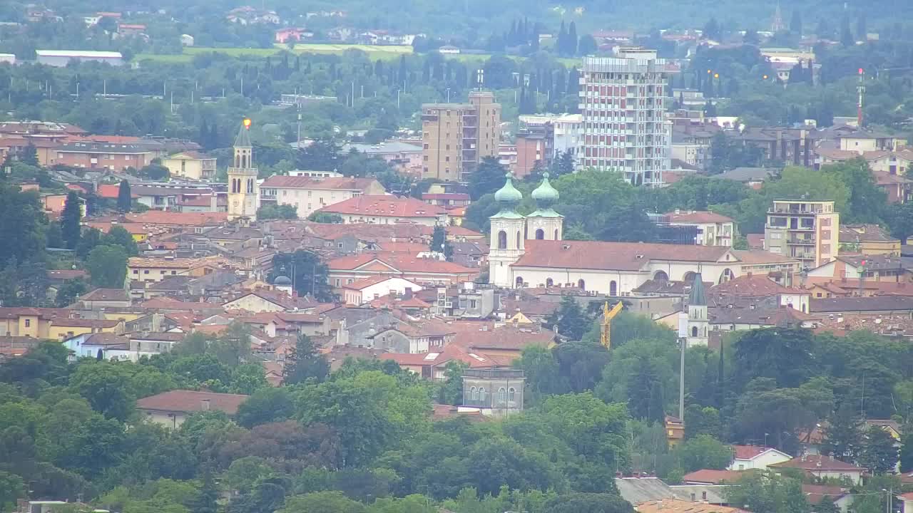 Brezmejna spletna kamera Nova Gorica in Gorica!