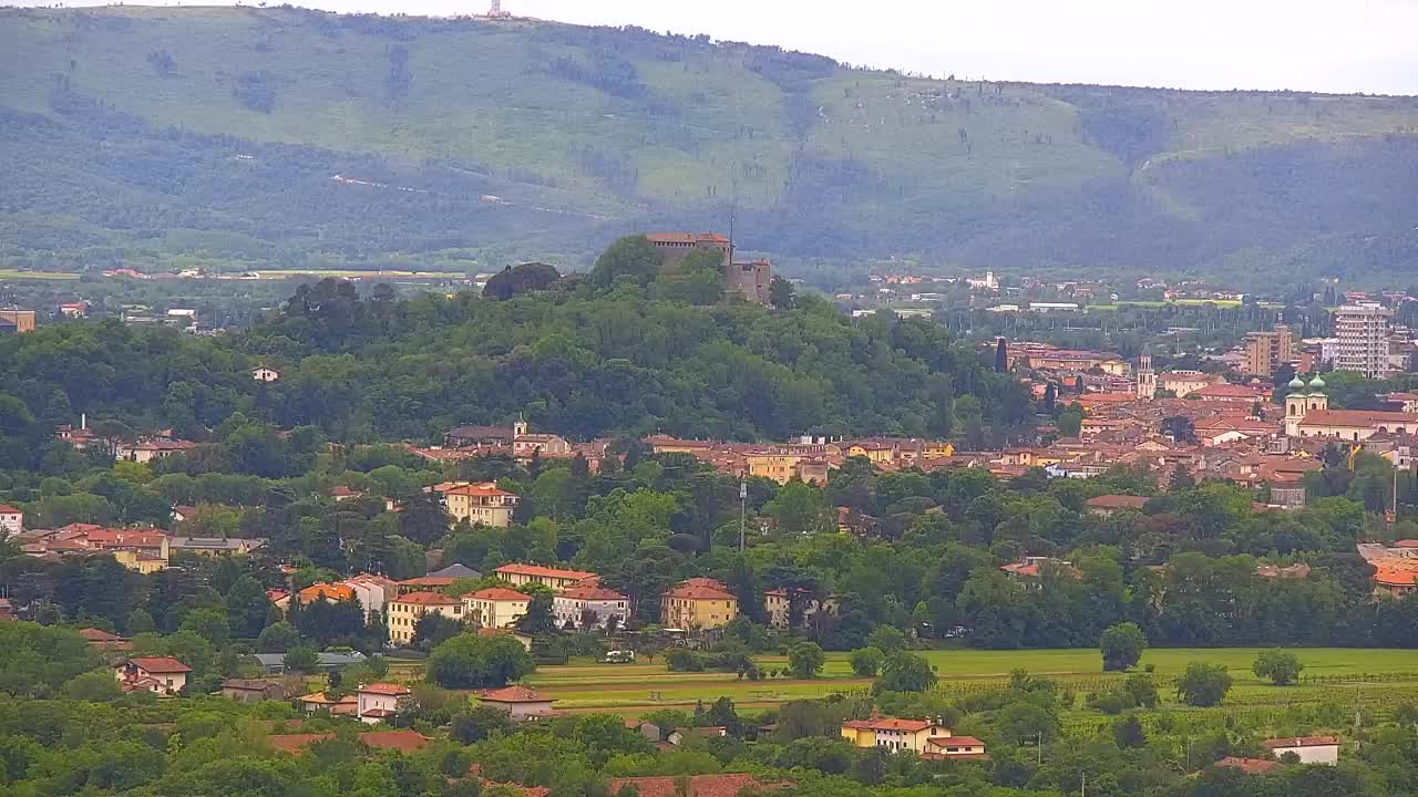 Otkrijte Beskrajnu Web Kameru Nova Gorica i Gorica!