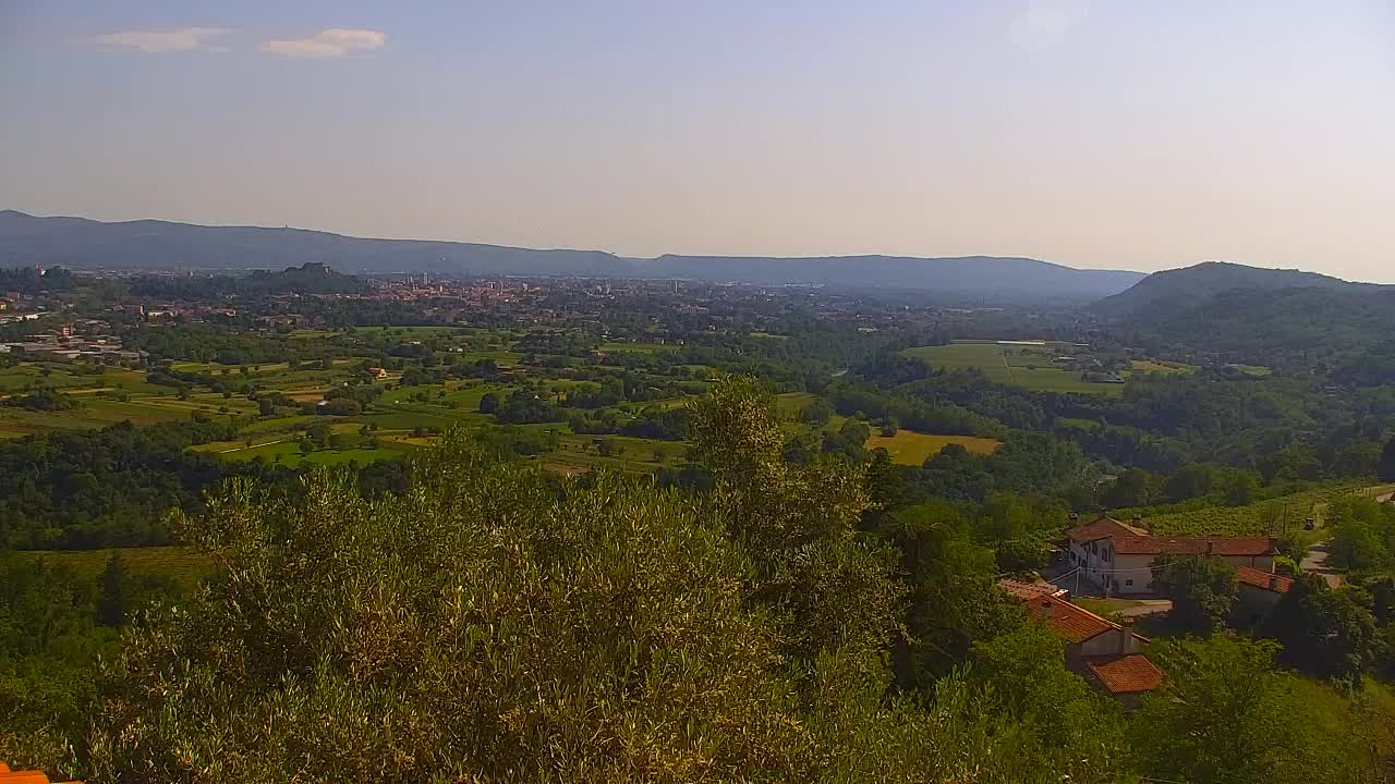 Borderless webcam of Nova Gorica and Gorizia
