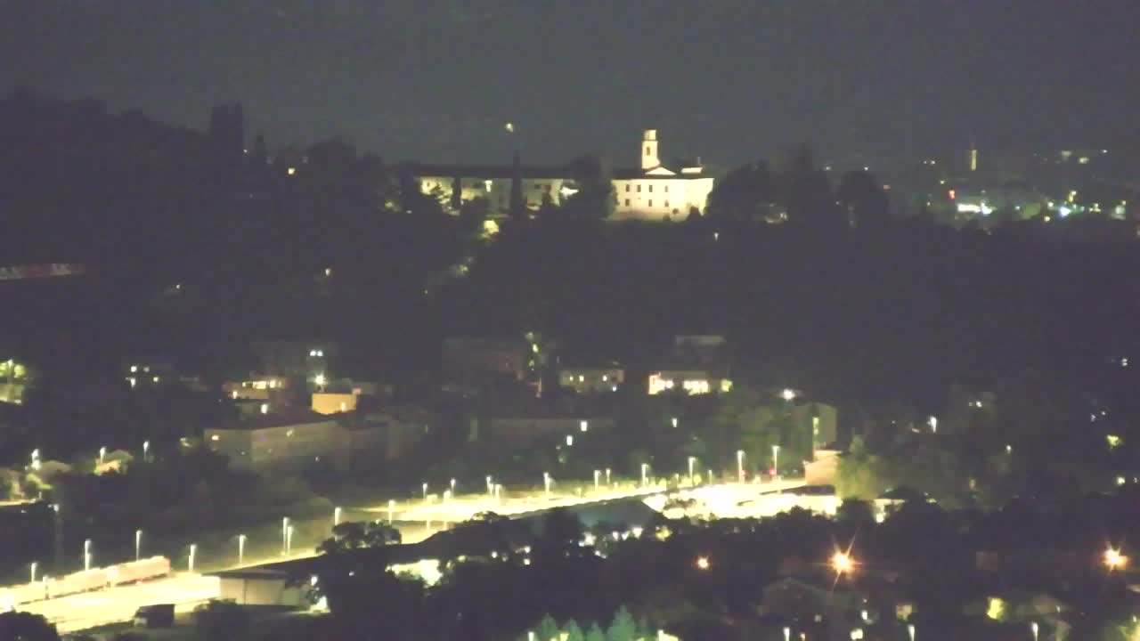 Brezmejna spletna kamera Nova Gorica in Gorica!