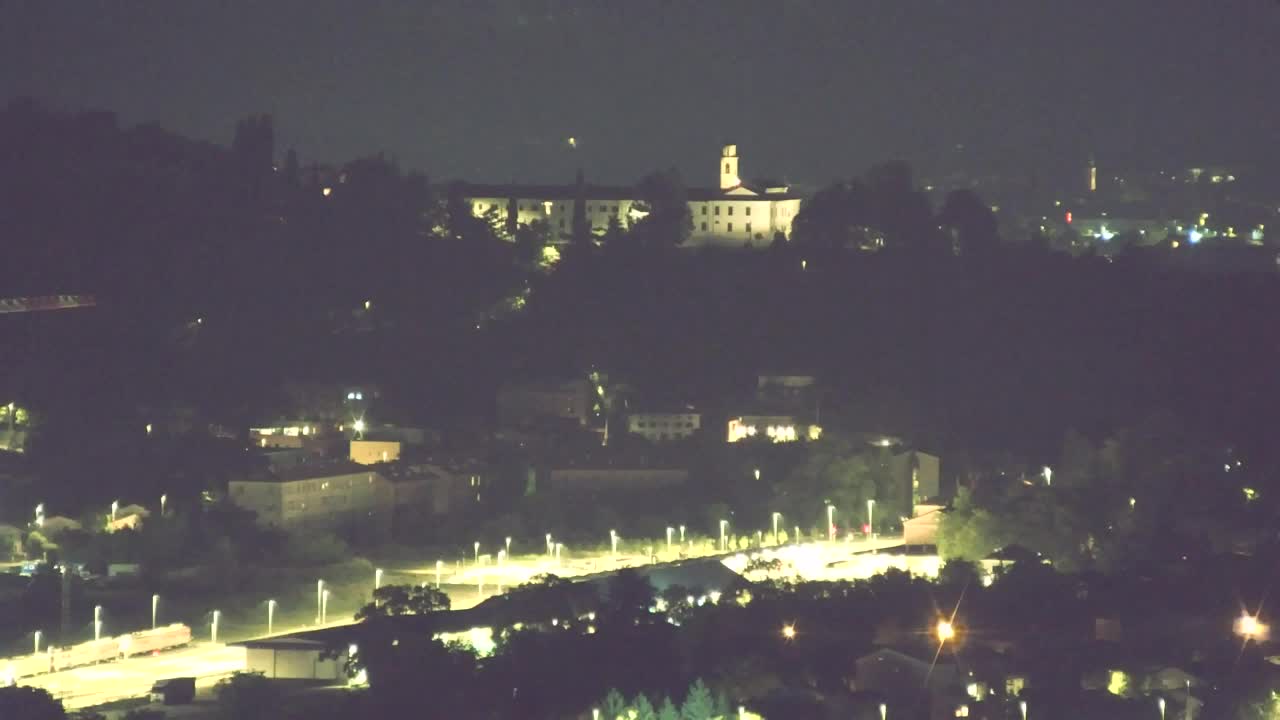 Brezmejna spletna kamera Nova Gorica in Gorica!