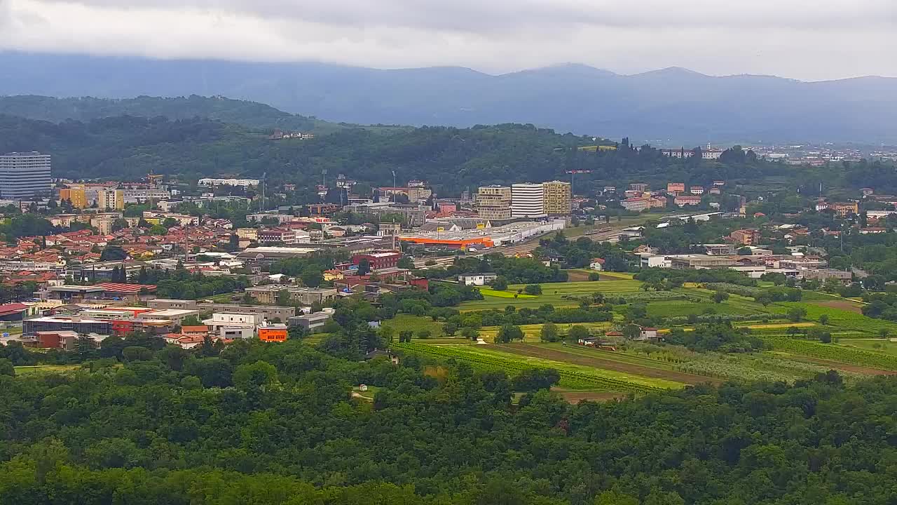 Brezmejna spletna kamera Nova Gorica in Gorica!