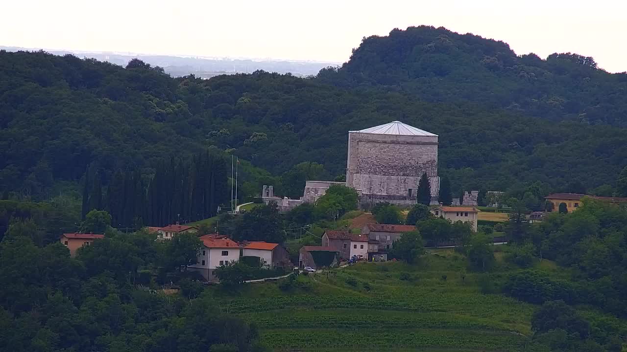 Scopri la Webcam Senza Confini tra Nova Gorica e Gorizia!