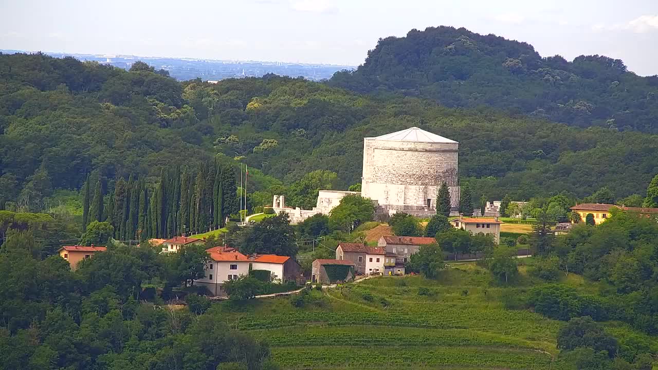 Borderless webcam of Nova Gorica and Gorizia