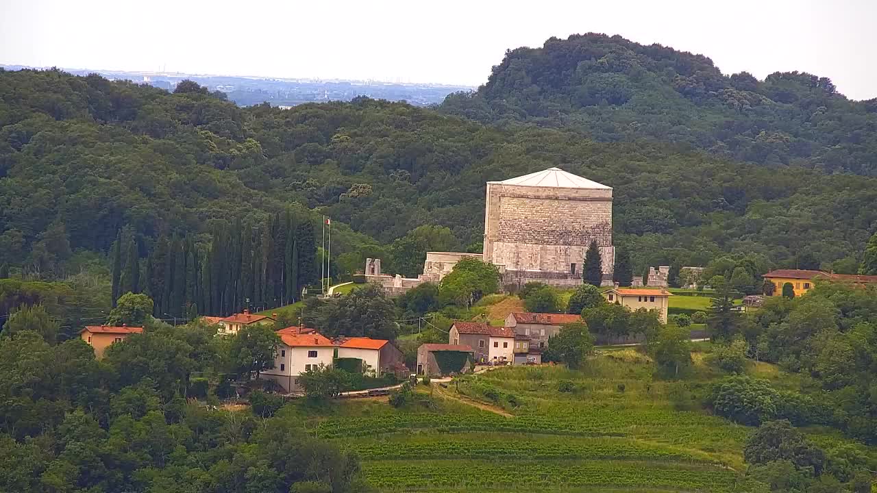 Borderless webcam of Nova Gorica and Gorizia