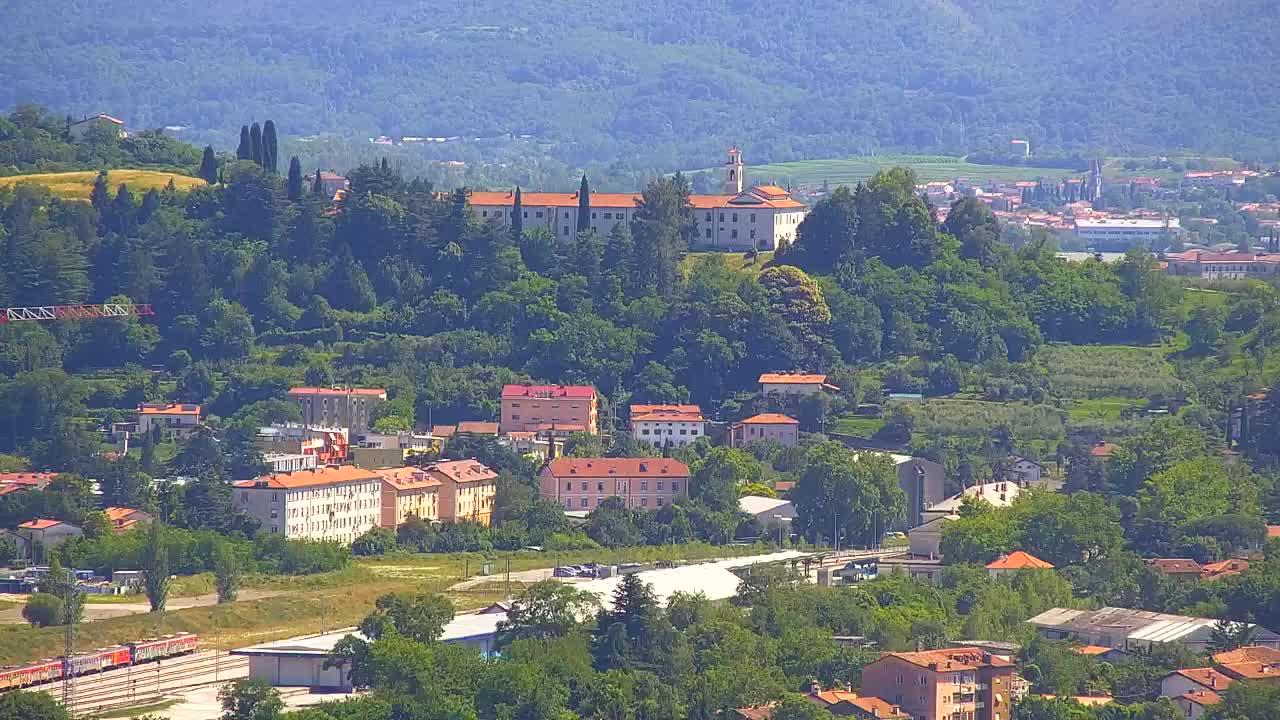Brezmejna spletna kamera Nova Gorica in Gorica!