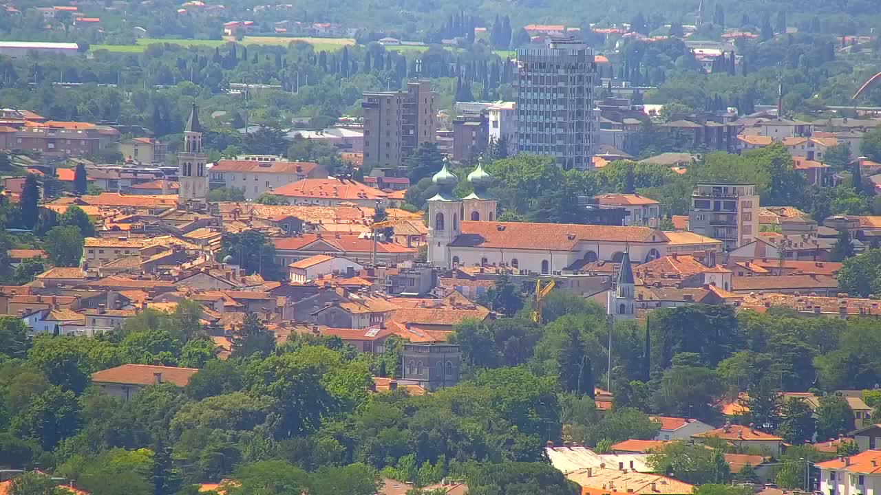 Otkrijte Beskrajnu Web Kameru Nova Gorica i Gorica!